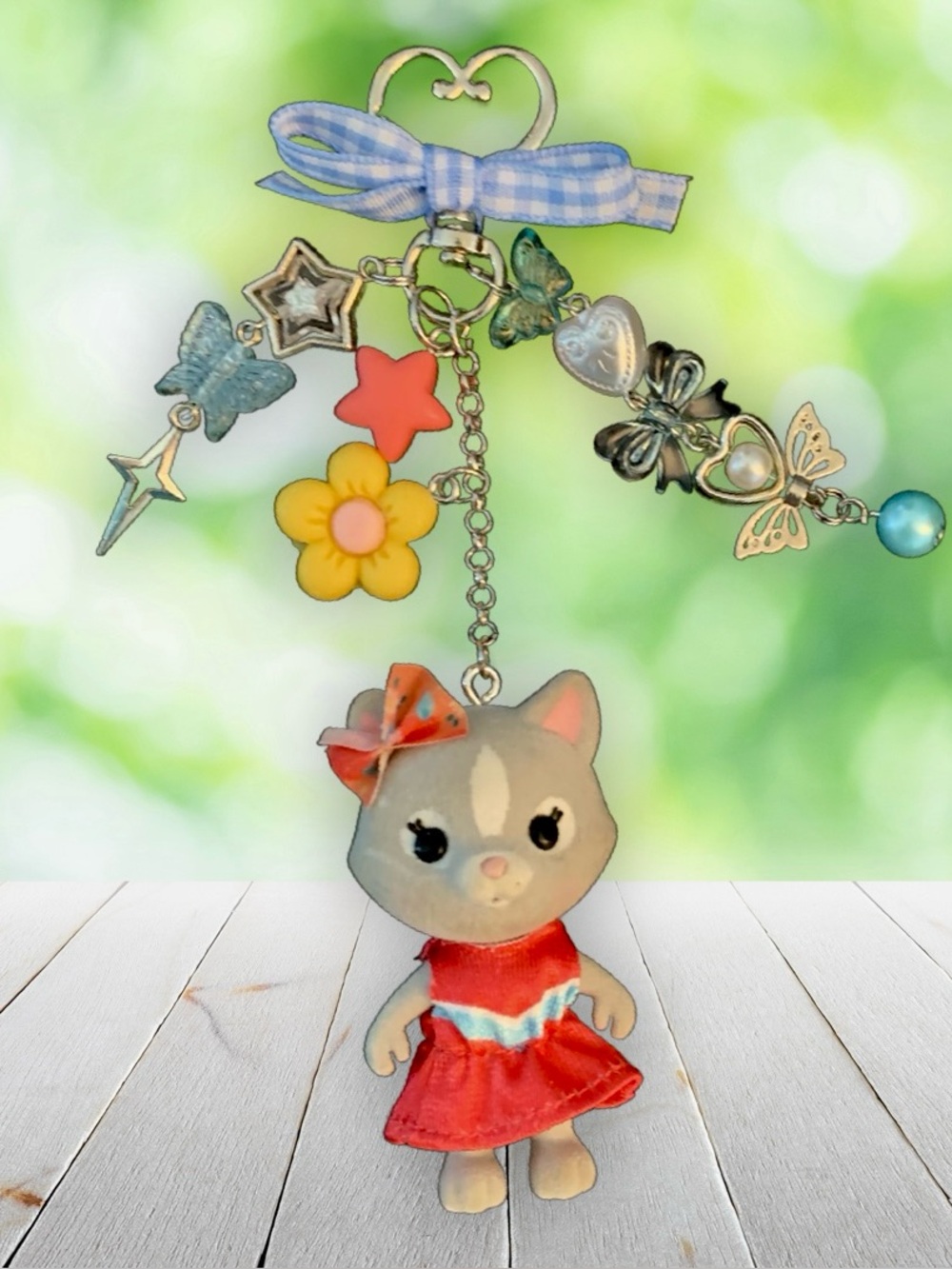 Honeybee Acres cat keychain bag charm
